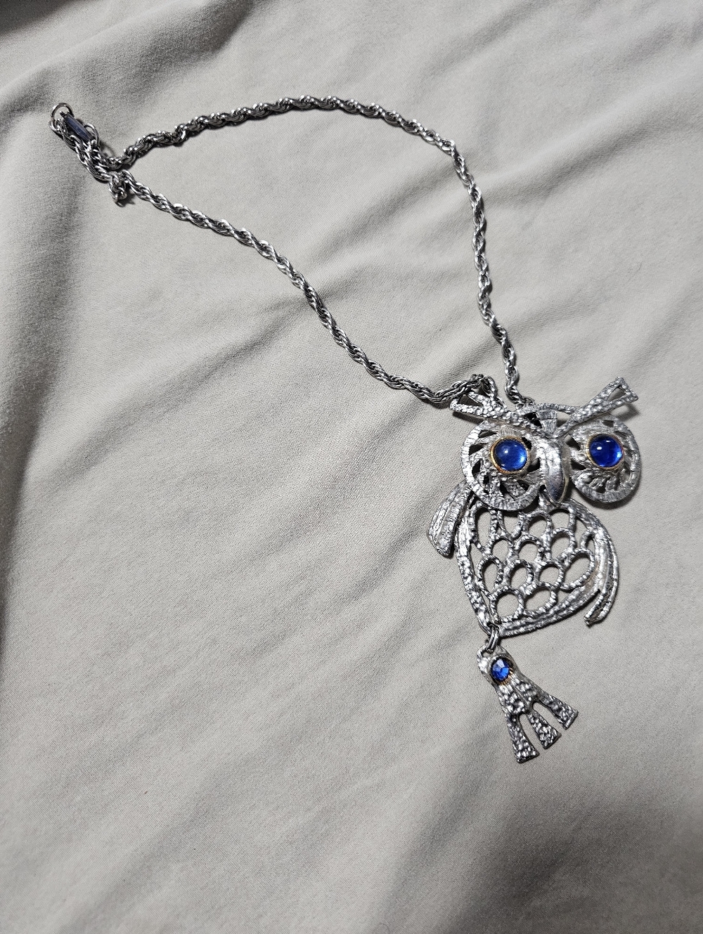 Vintage Silver-Tone Owl Pendant Necklace